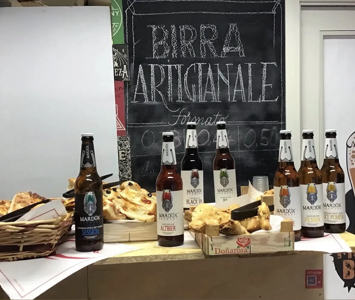 Il banco di questa settimana con la lavagna Birra Artigianale